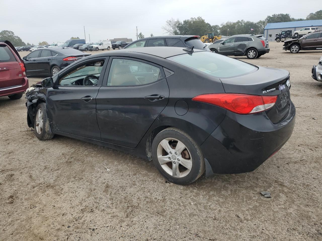 2013 Hyundai Elantra Gls - Image 2