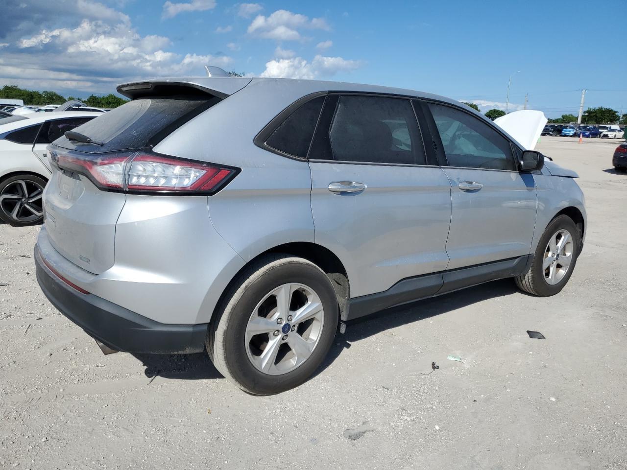 2016 Ford Edge Se - Image 3