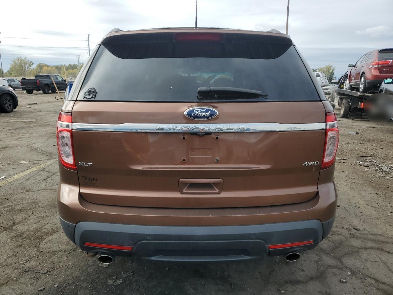 2014 Ford Explorer - Image 6