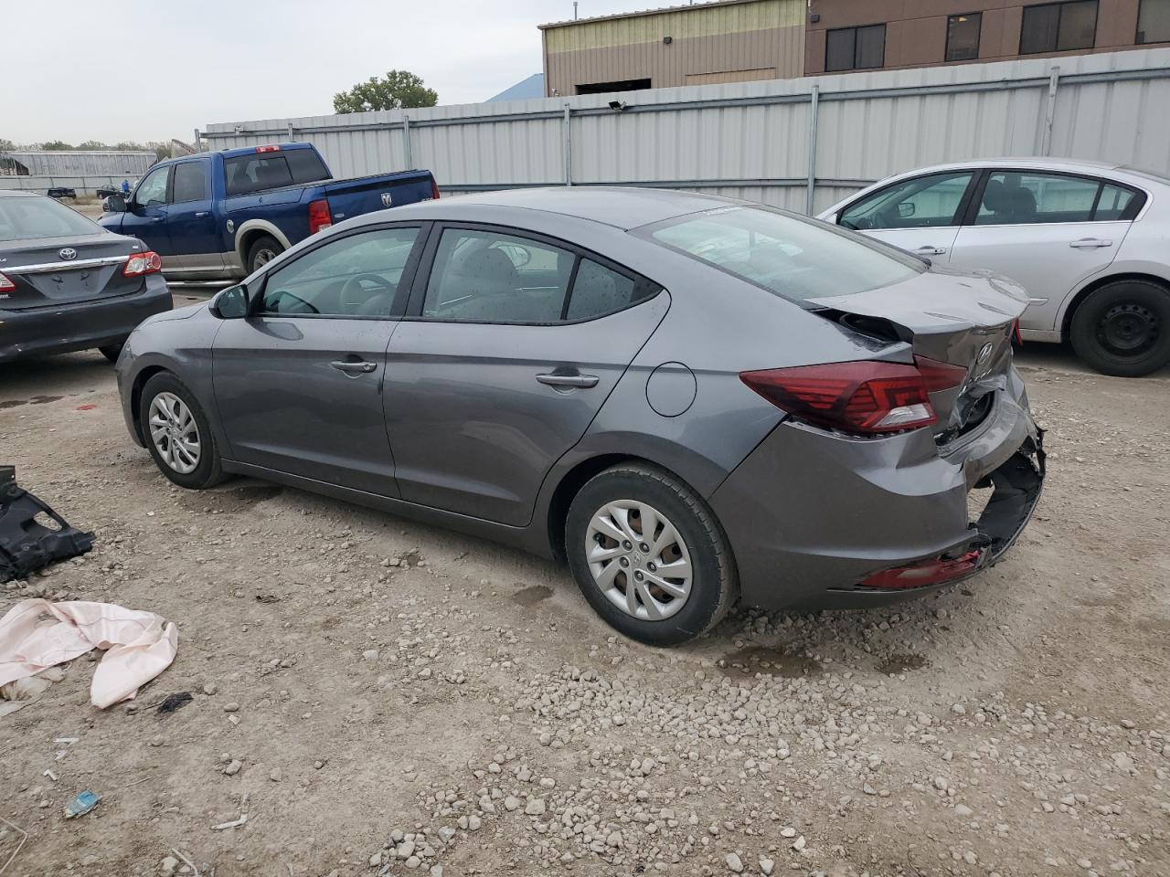 2019 Hyundai Elantra Se - Фото 2