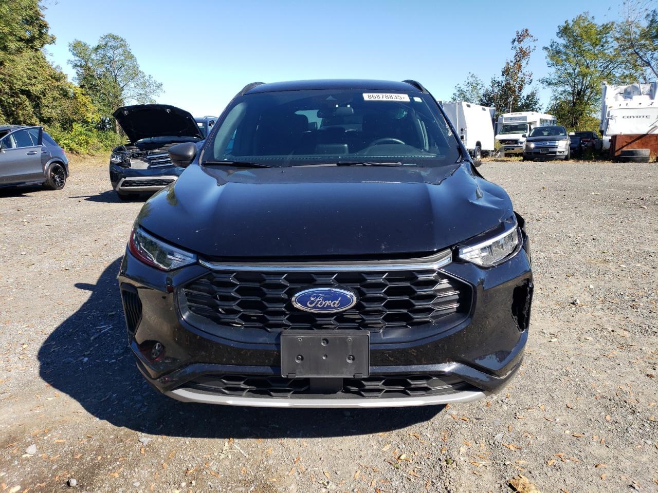 2023 Ford Escape St Line - Фото 5
