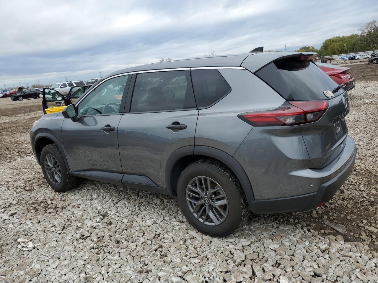 2024 Nissan Rogue S - Image 2