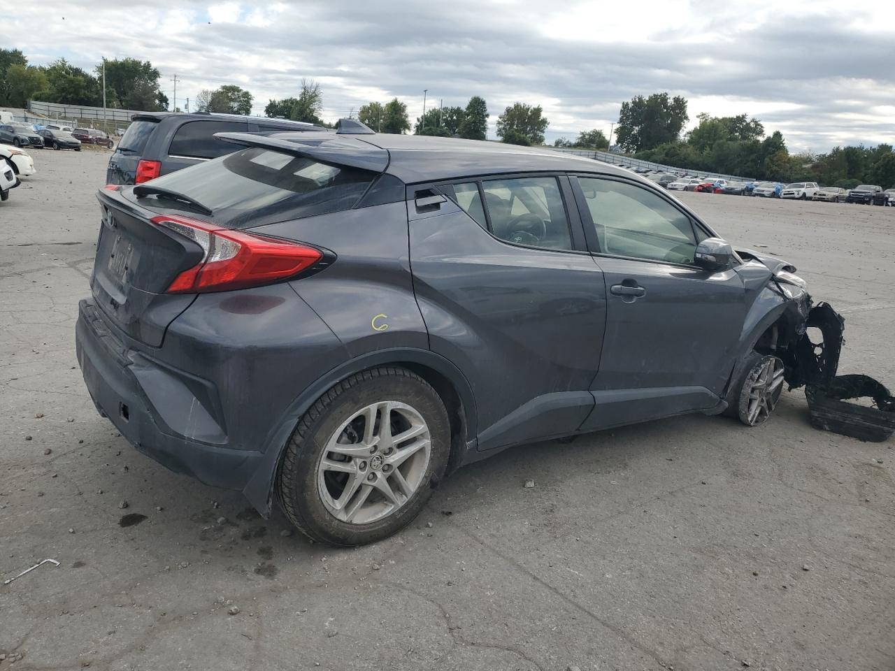 2021 Toyota C-Hr Xle - Фото 3