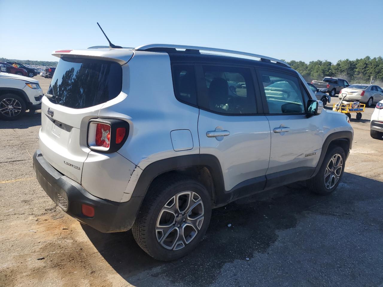 2017 Jeep Renegade Limited - Image 3