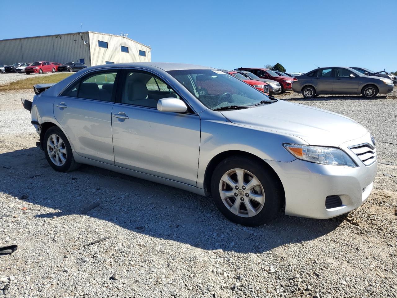2011 Toyota Camry Base - Фото 4