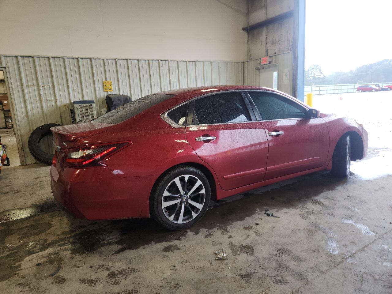 2017 Nissan Altima 2.5 - Фото 3