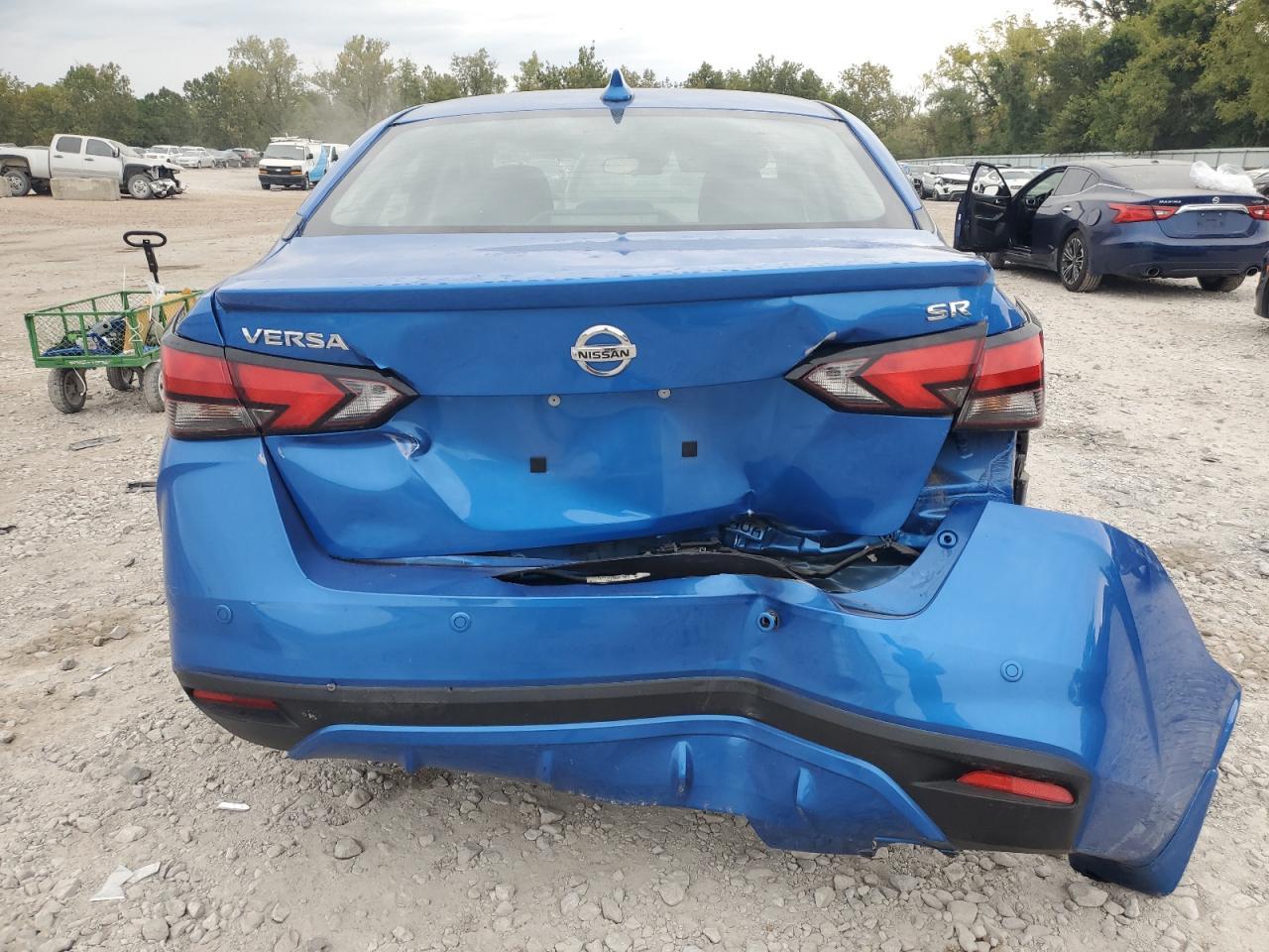 2022 Nissan Versa Sr - Фото 6