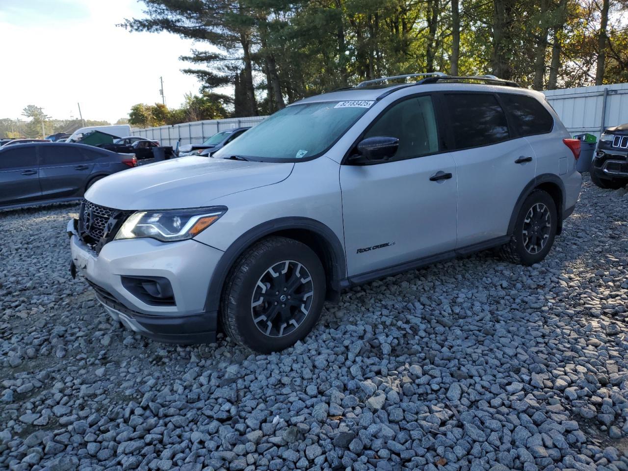 2020 Nissan Pathfinder Sl