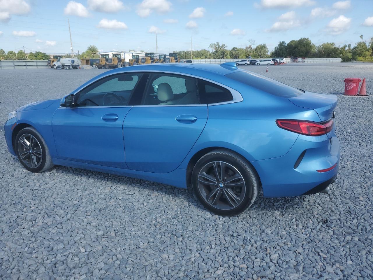 2021 BMW 228Xi - Фото 2