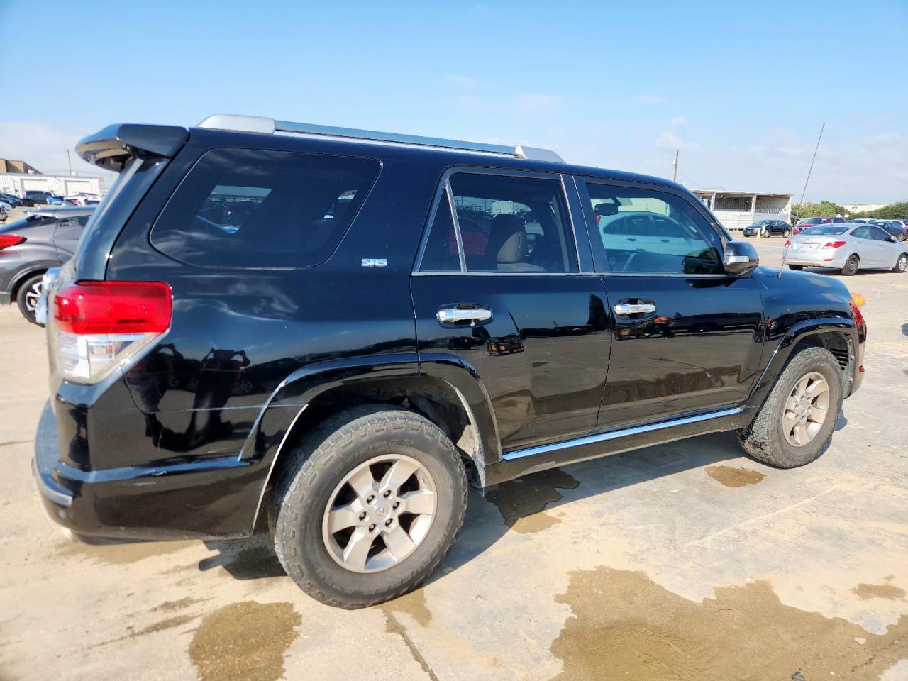 2011 Toyota 4Runner Sr5 - Image 3