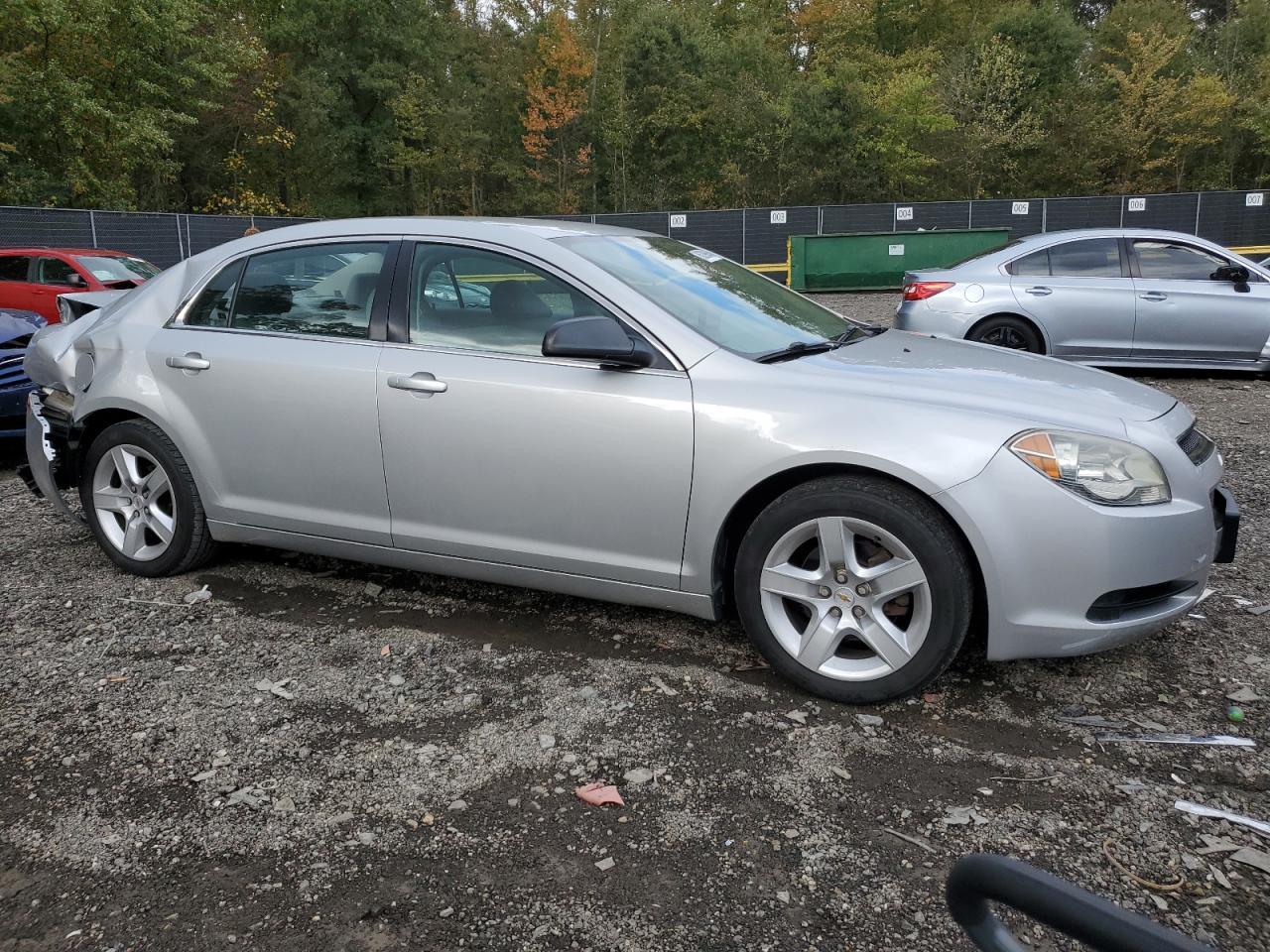2011 Chevrolet Malibu 4D - Image 4