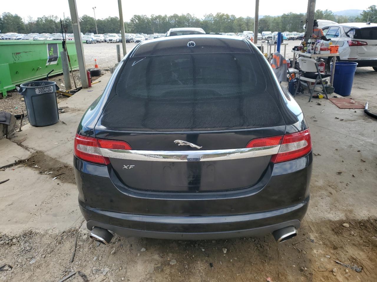 2011 Jaguar Xf - Image 6