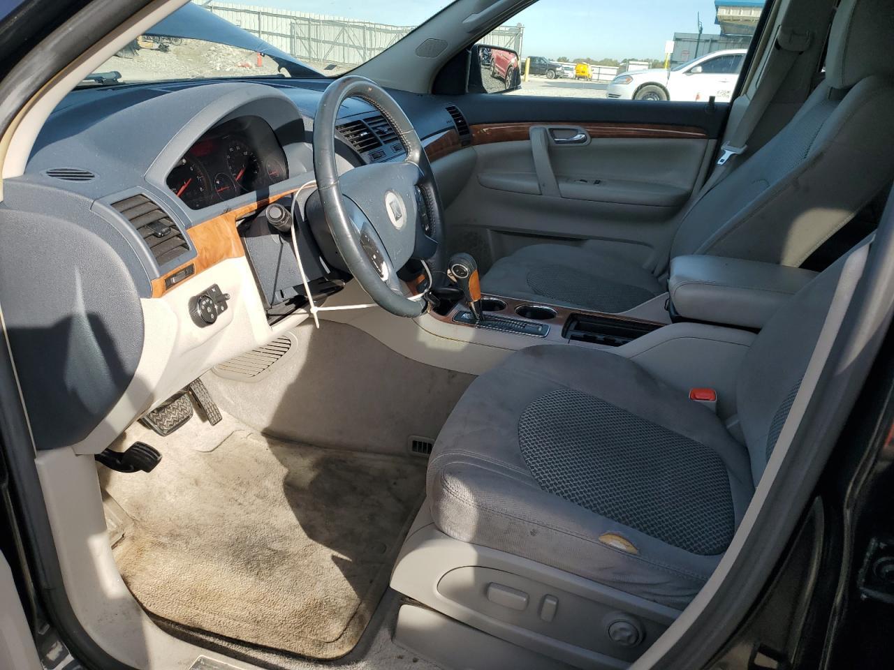 2008 Saturn Outlook Xr - Image 7