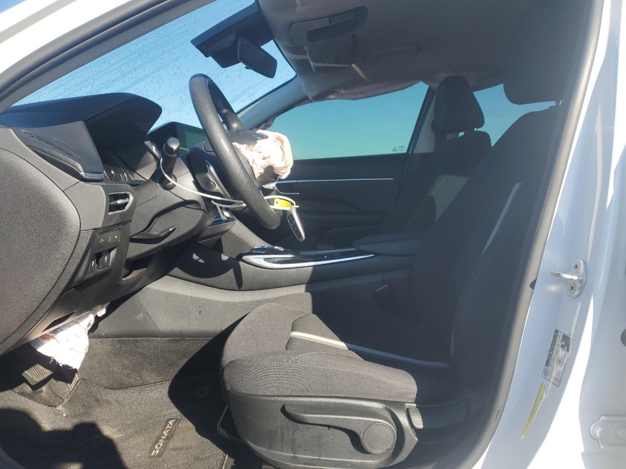 2020 Hyundai Sonata Hybrid - Image 7