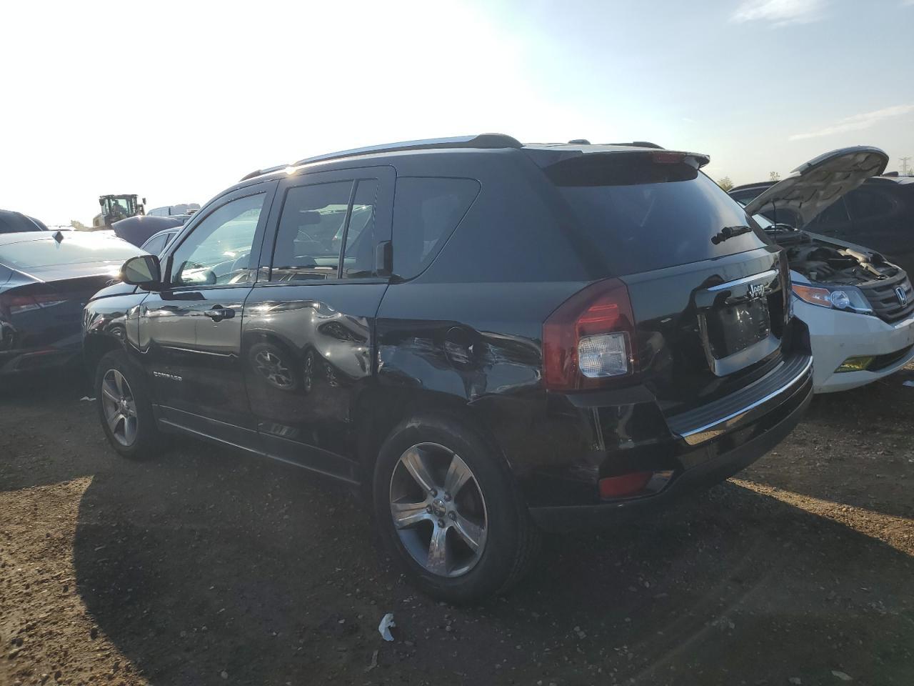 2016 Jeep Compass Latitude - Фото 2