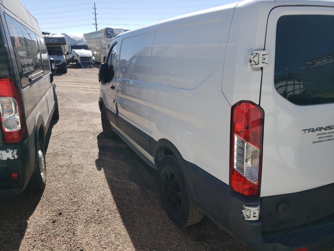 2017 Ford Transit T-150 - Фото 2