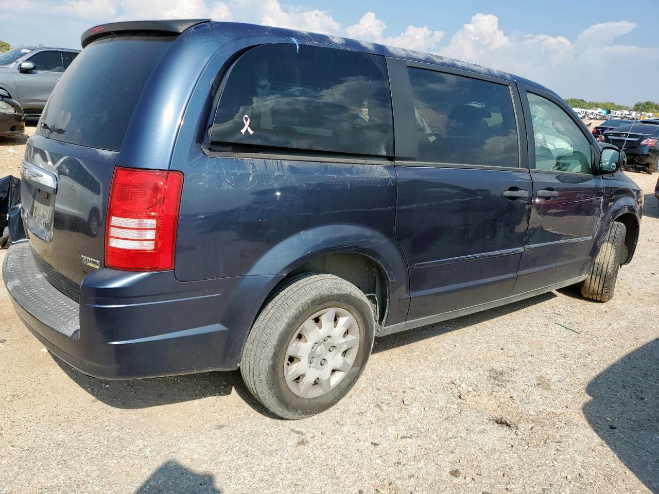 2008 Chrysler Town & Country Lx - Фото 3
