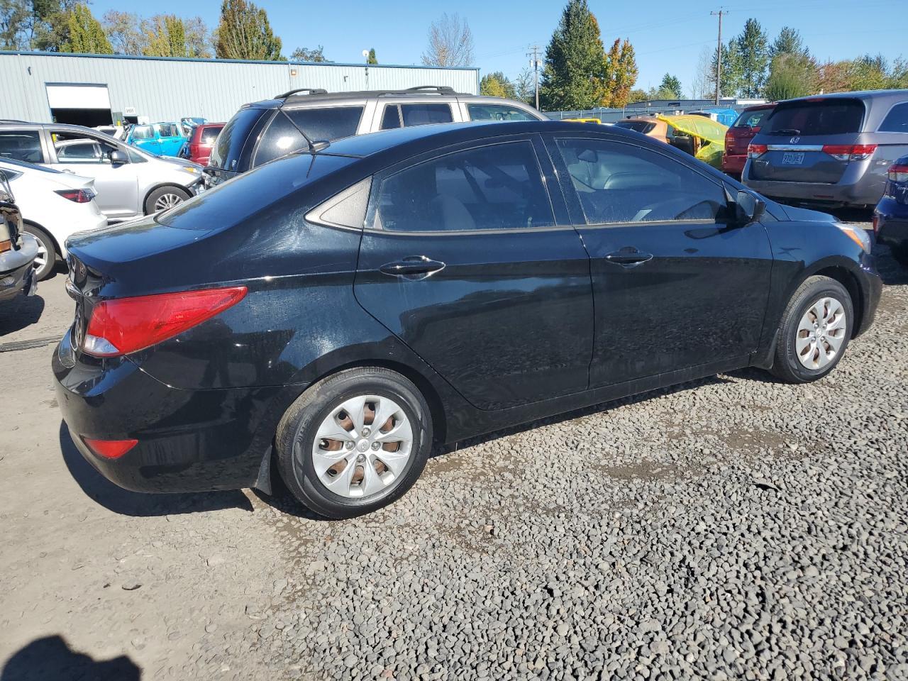 2016 Hyundai Accent Se - Image 3