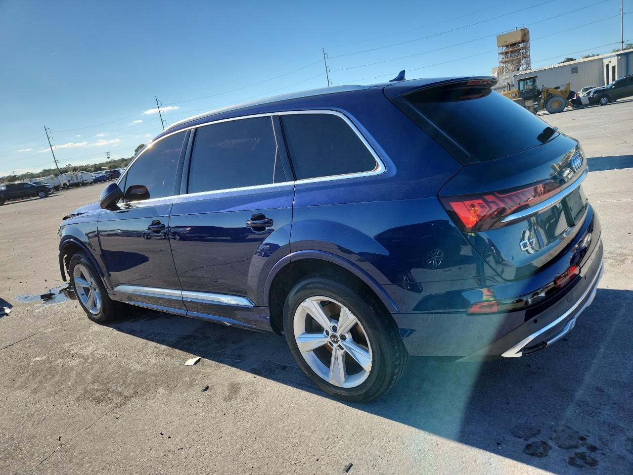 2021 Audi Q7 Premium - Image 2