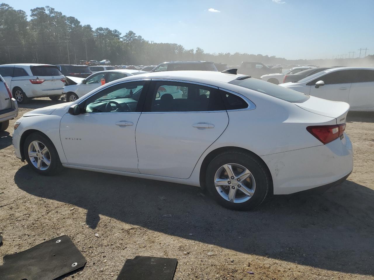 2020 Chevrolet Malibu Ls - Image 2