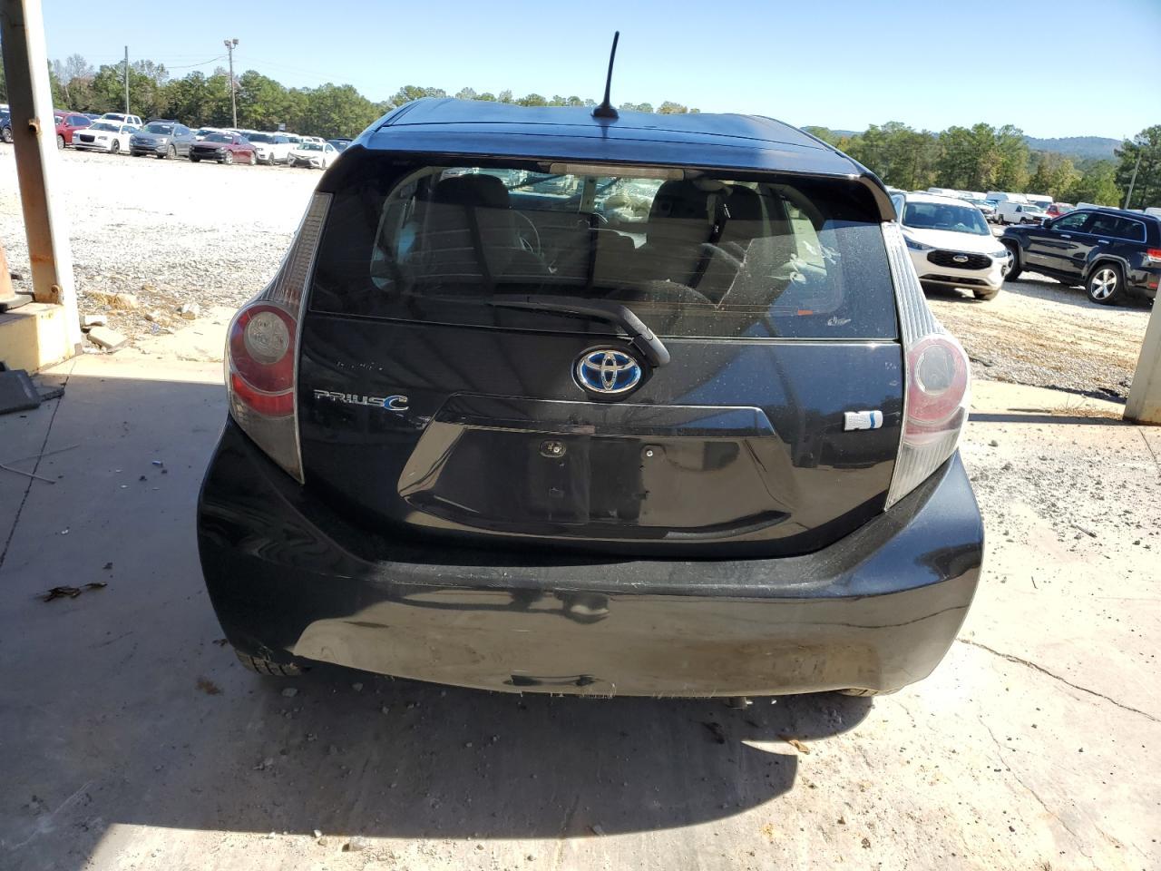 2013 Toyota Prius C - Фото 6