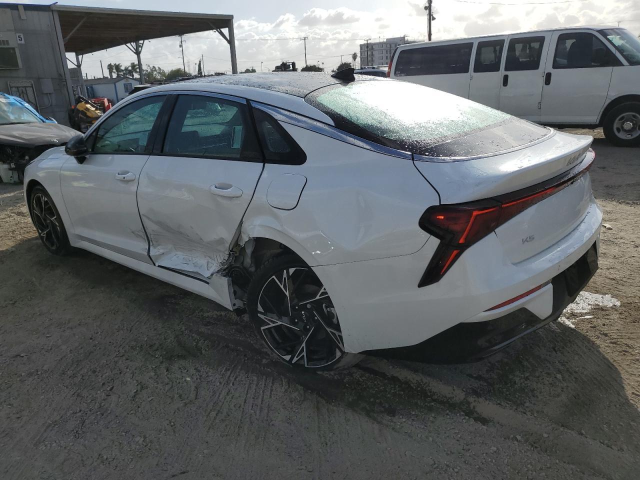 2025 Kia K5 Gt Line - Фото 2