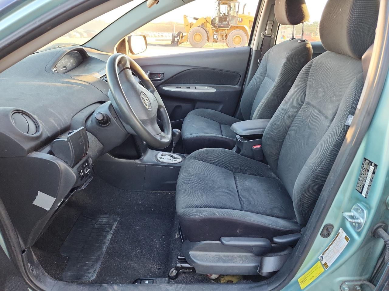 2010 Toyota Yaris - Фото 7