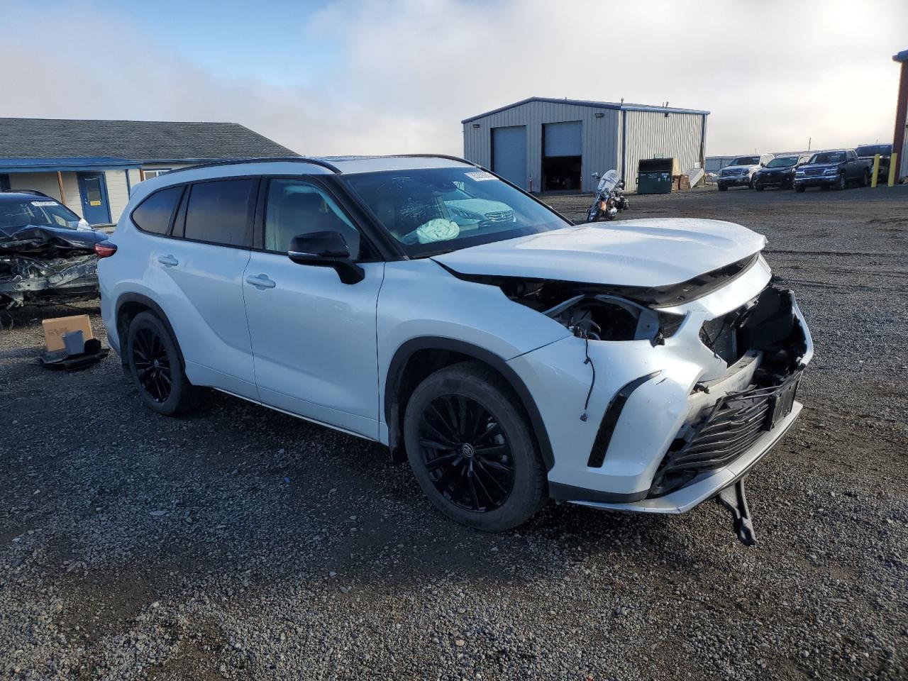 2023 Toyota Highlander L - Фото 4