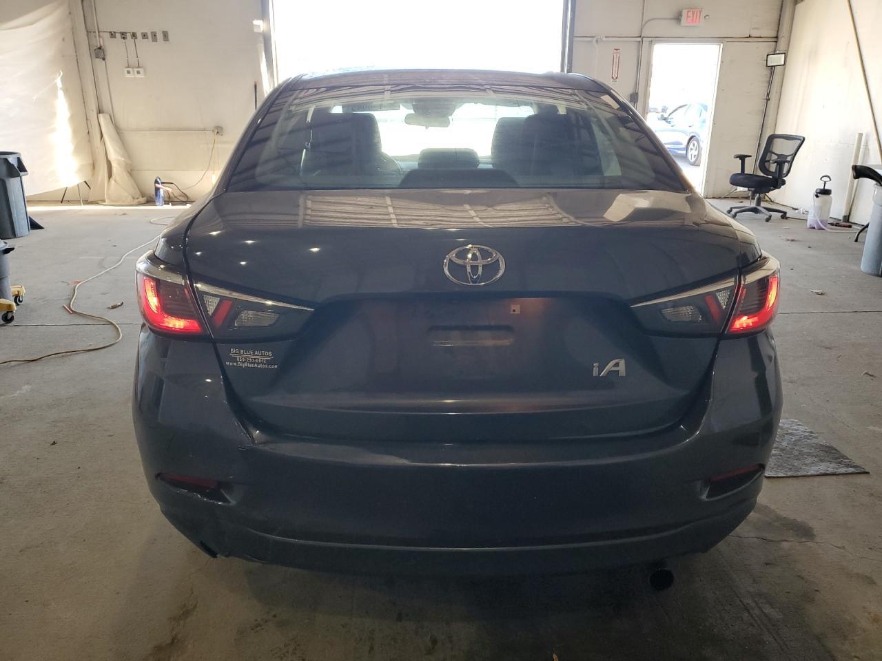 2017 Toyota Yaris Ia - Фото 6