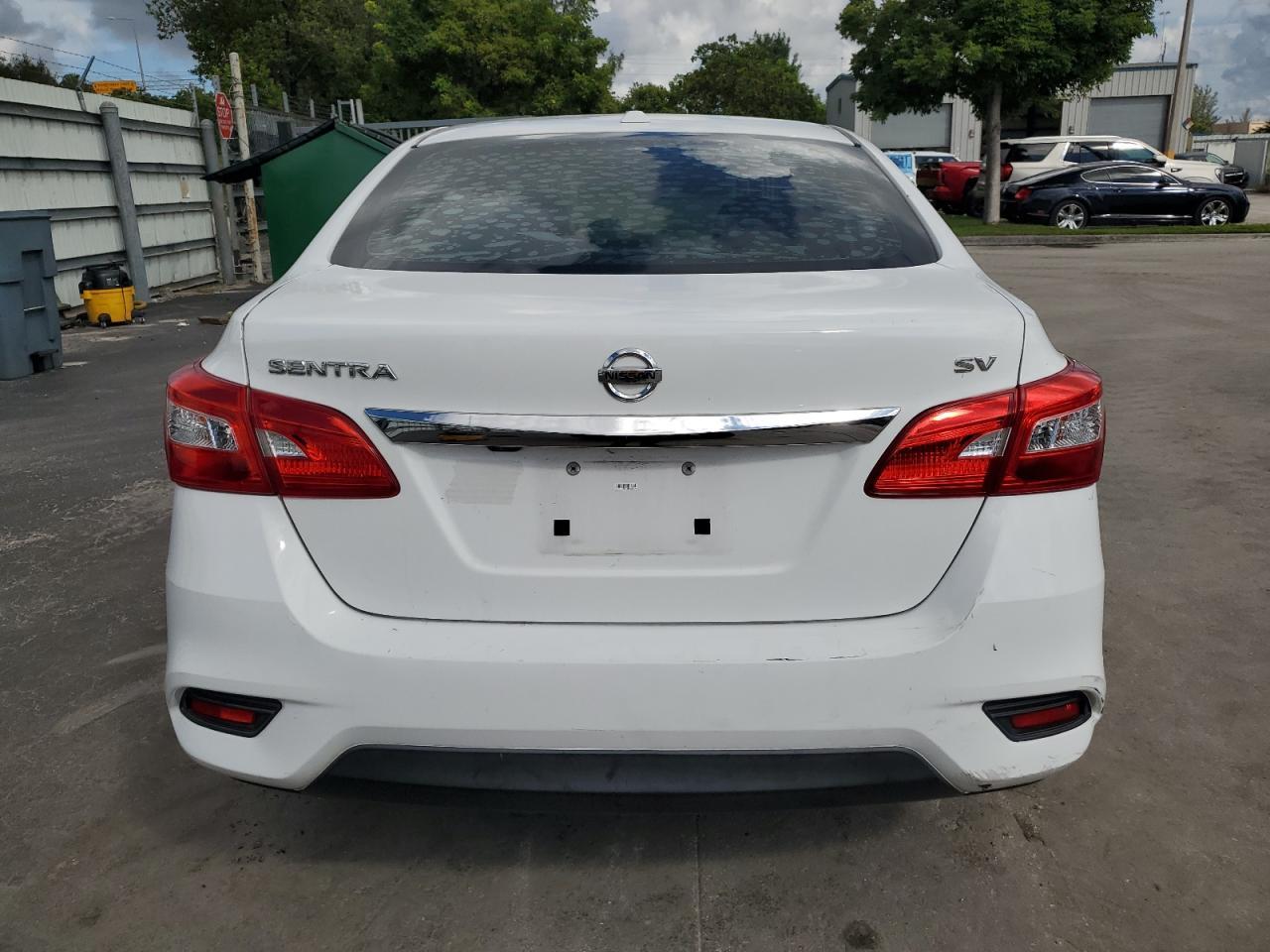 2017 Nissan Sentra S - Фото 6