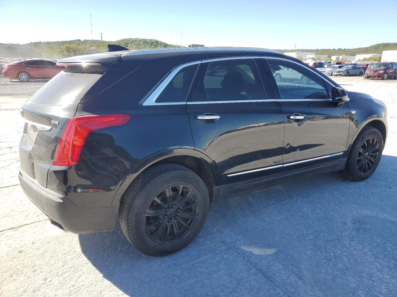 2017 Cadillac Xt5 Luxury - Фото 3