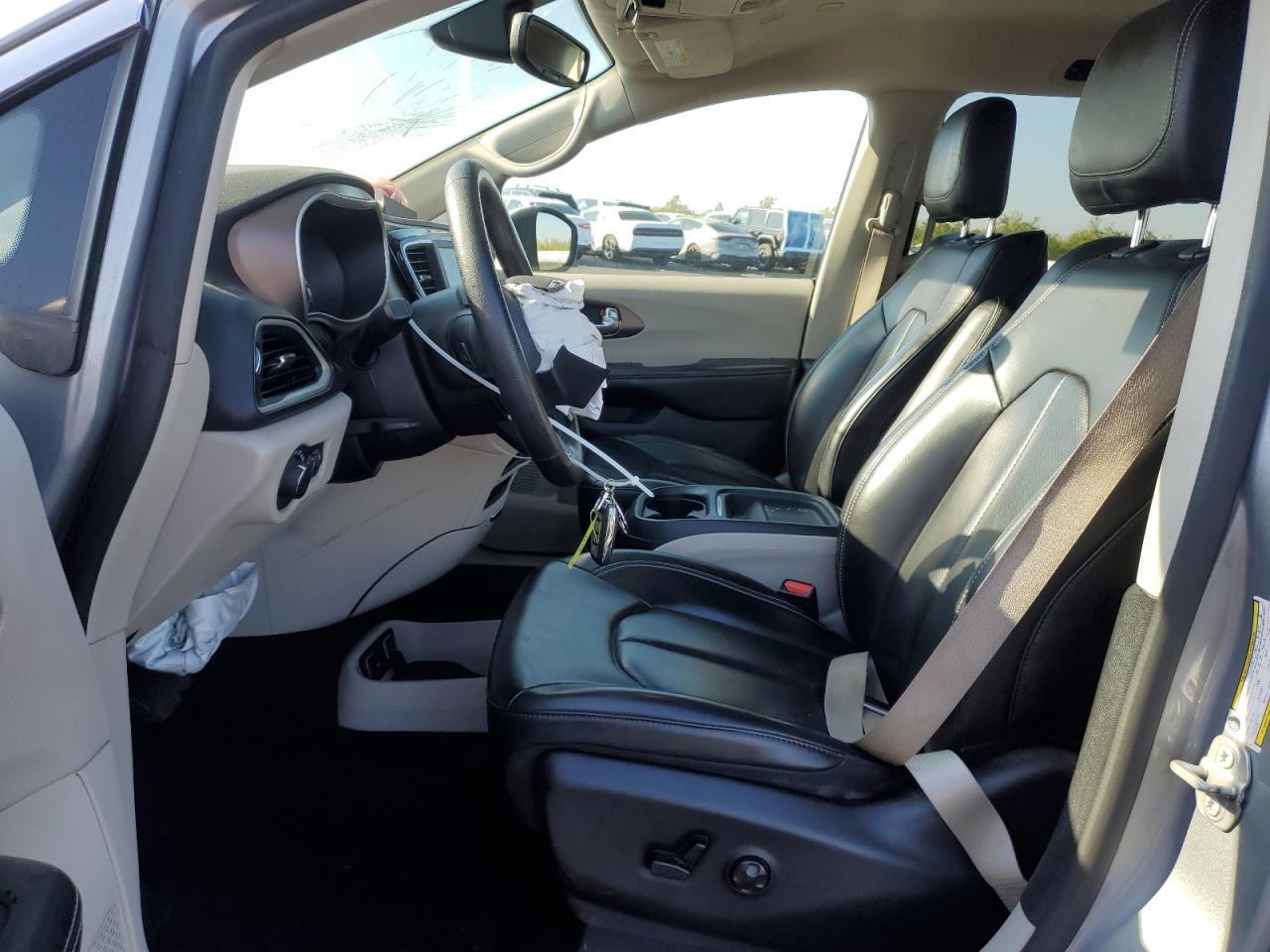 2021 Chrysler Voyager Lxi - Image 7