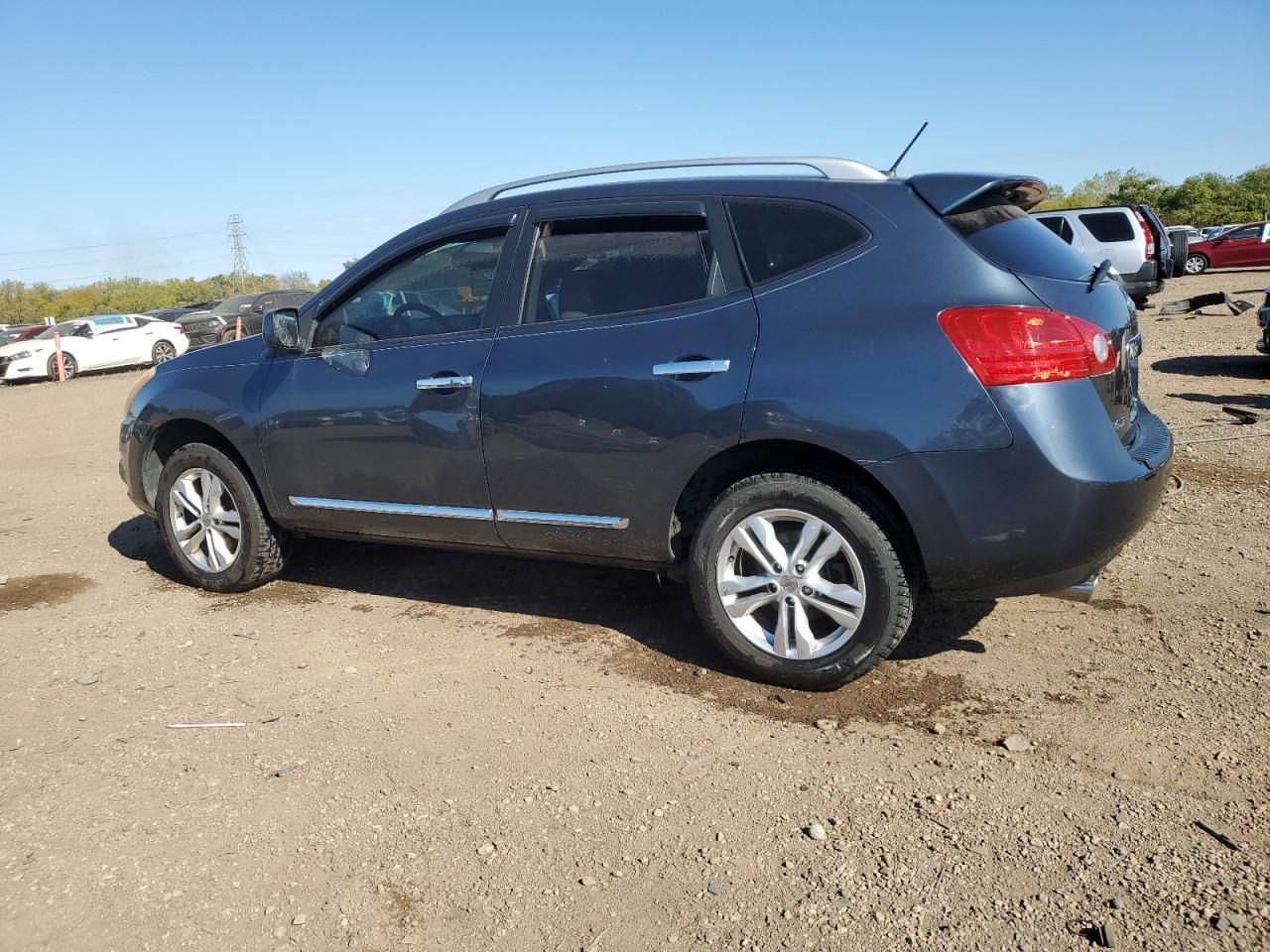 2012 Nissan Rogue S - Фото 2