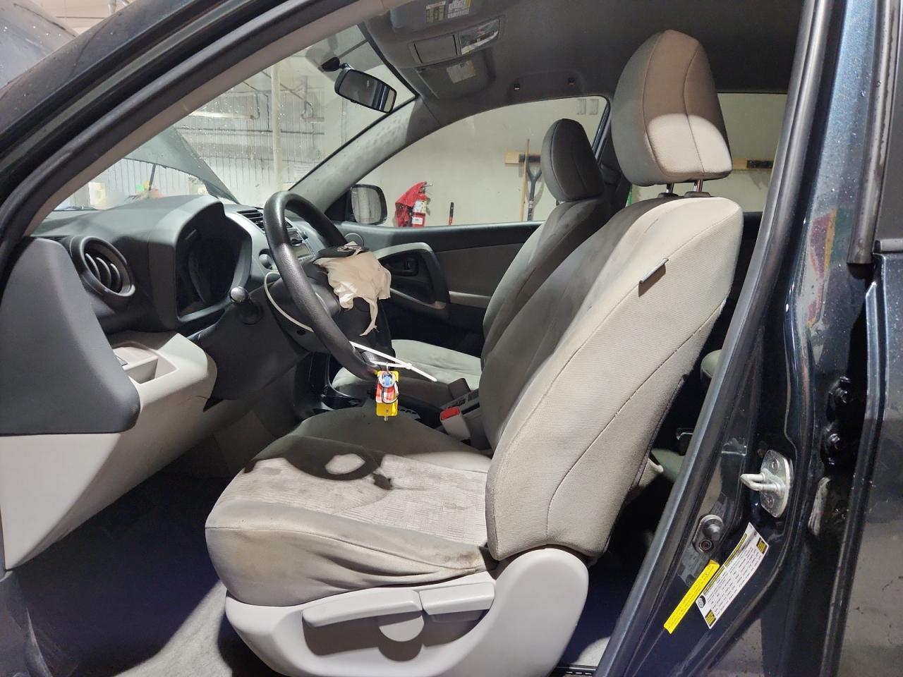 2011 Toyota Rav4 Base - Фото 7