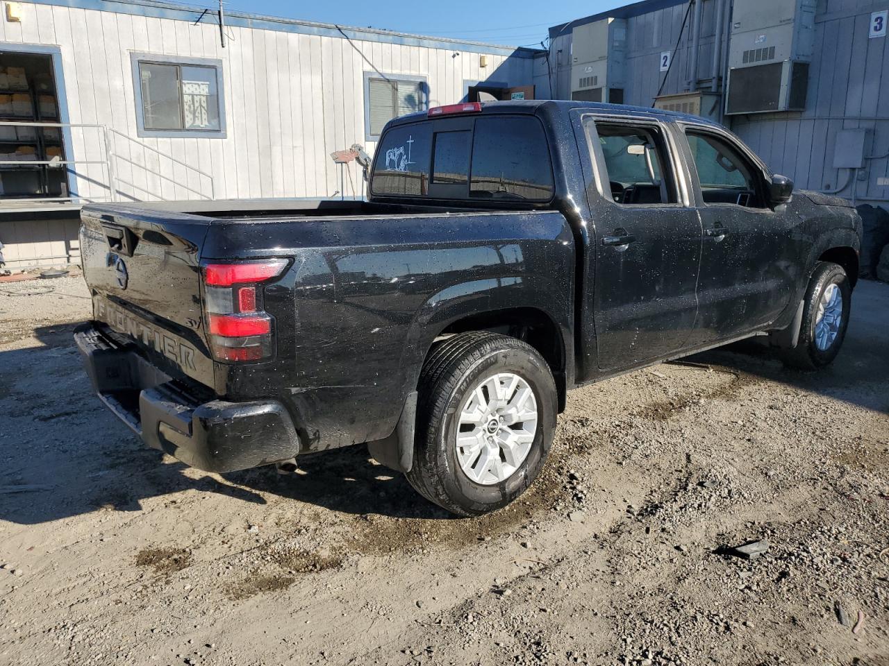 2022 Nissan Frontier Sv - Image 3