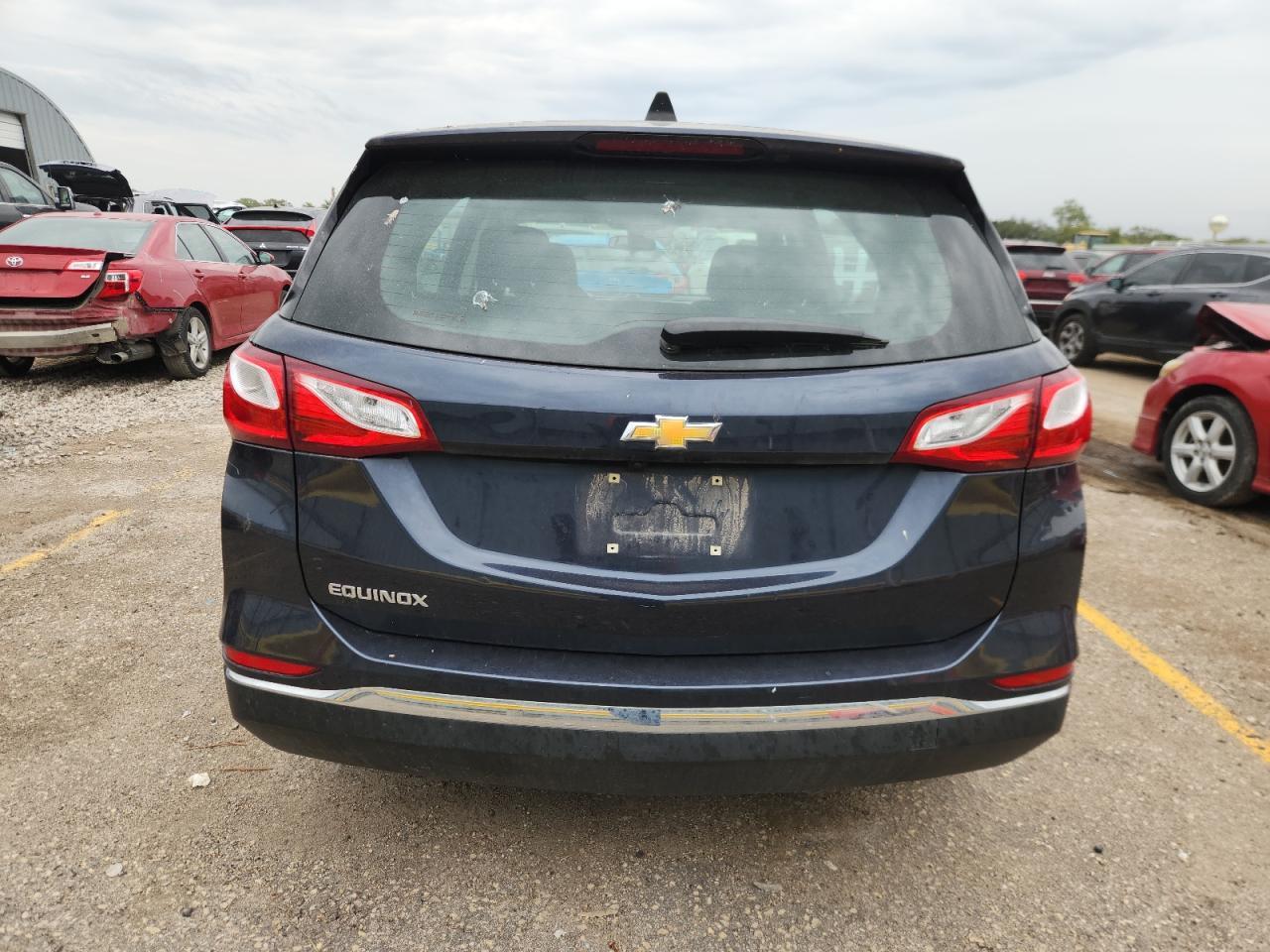 2018 Chevrolet Equinox Ls - Фото 6