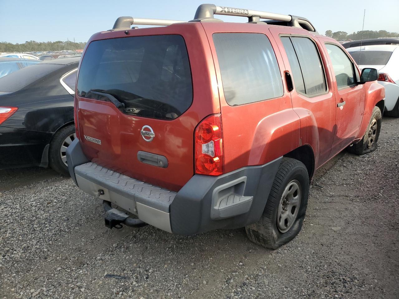 2012 Nissan Xterra Off Road - Фото 3