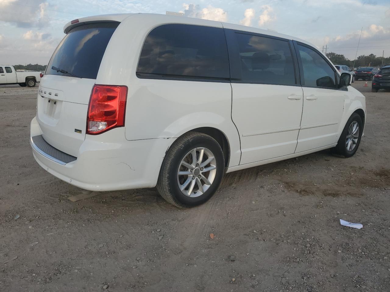 2017 Dodge Grand Caravan Se - Image 3