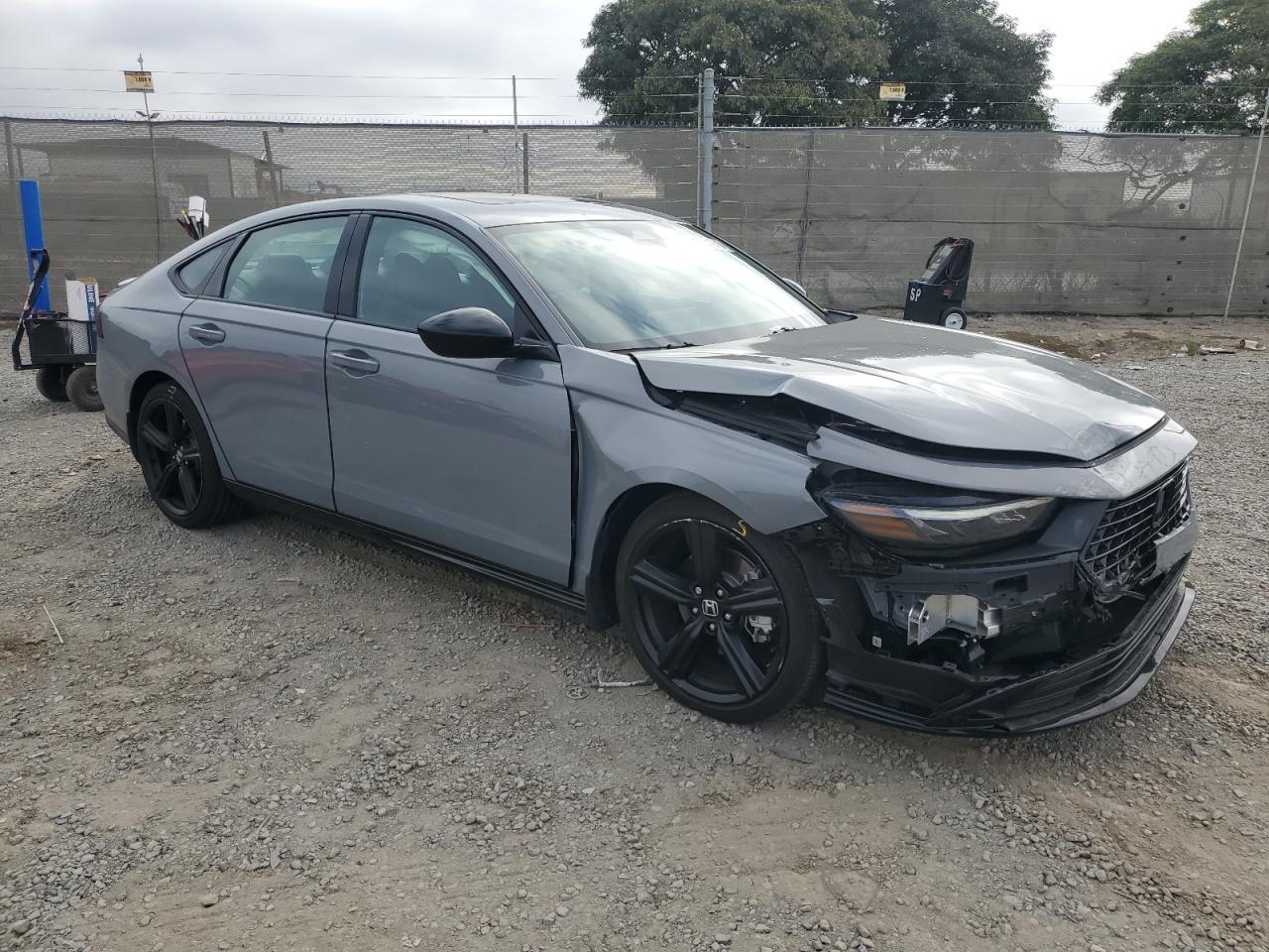 2024 Honda Accord Hybrid Sport-L - Image 4