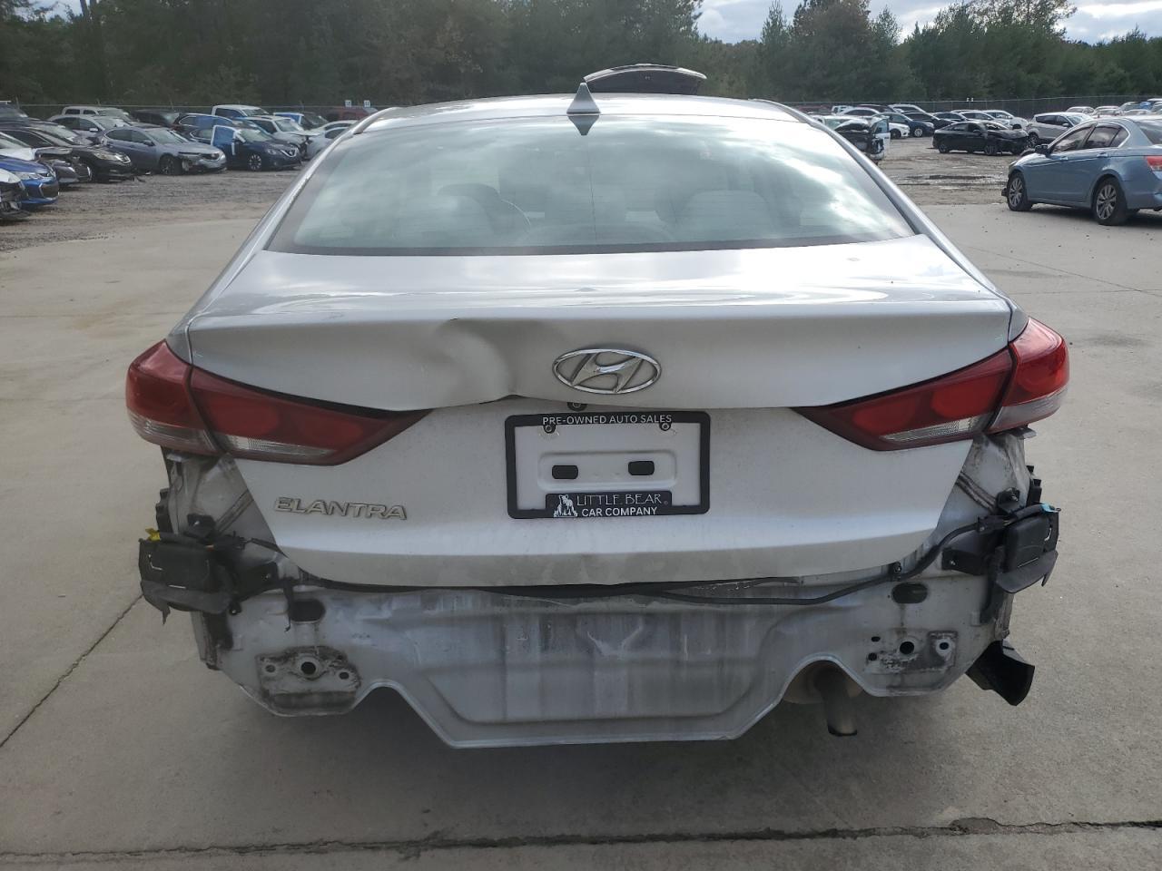 2018 Hyundai Elantra Sel - Image 6