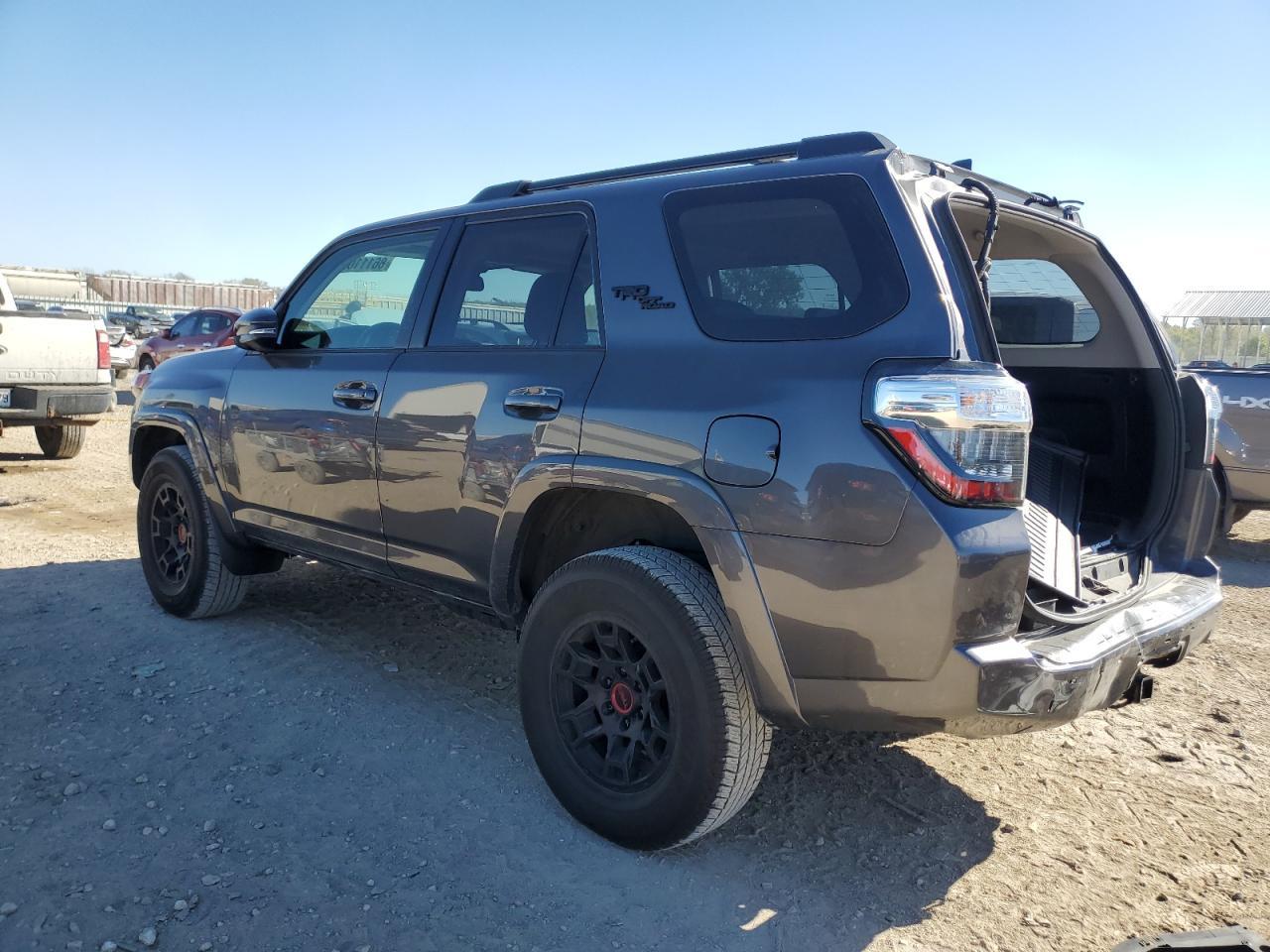 2023 Toyota 4Runner Se - Фото 2