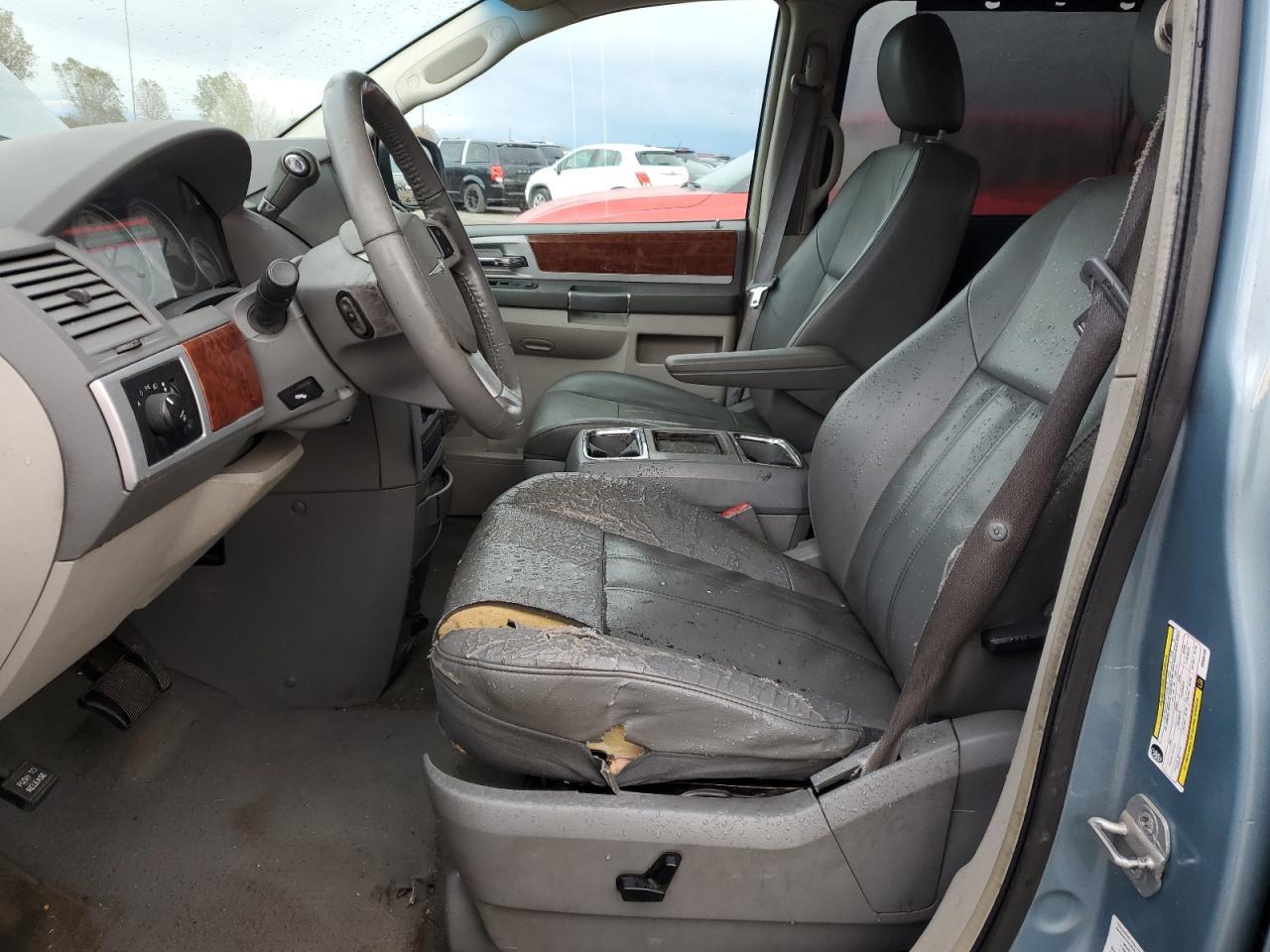 2009 Chrysler Town & Country Touring - Фото 7