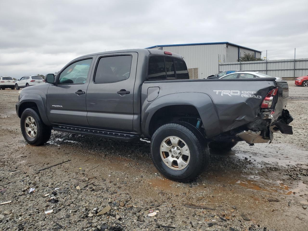 2015 Toyota Tacoma Double Cab - Image 2
