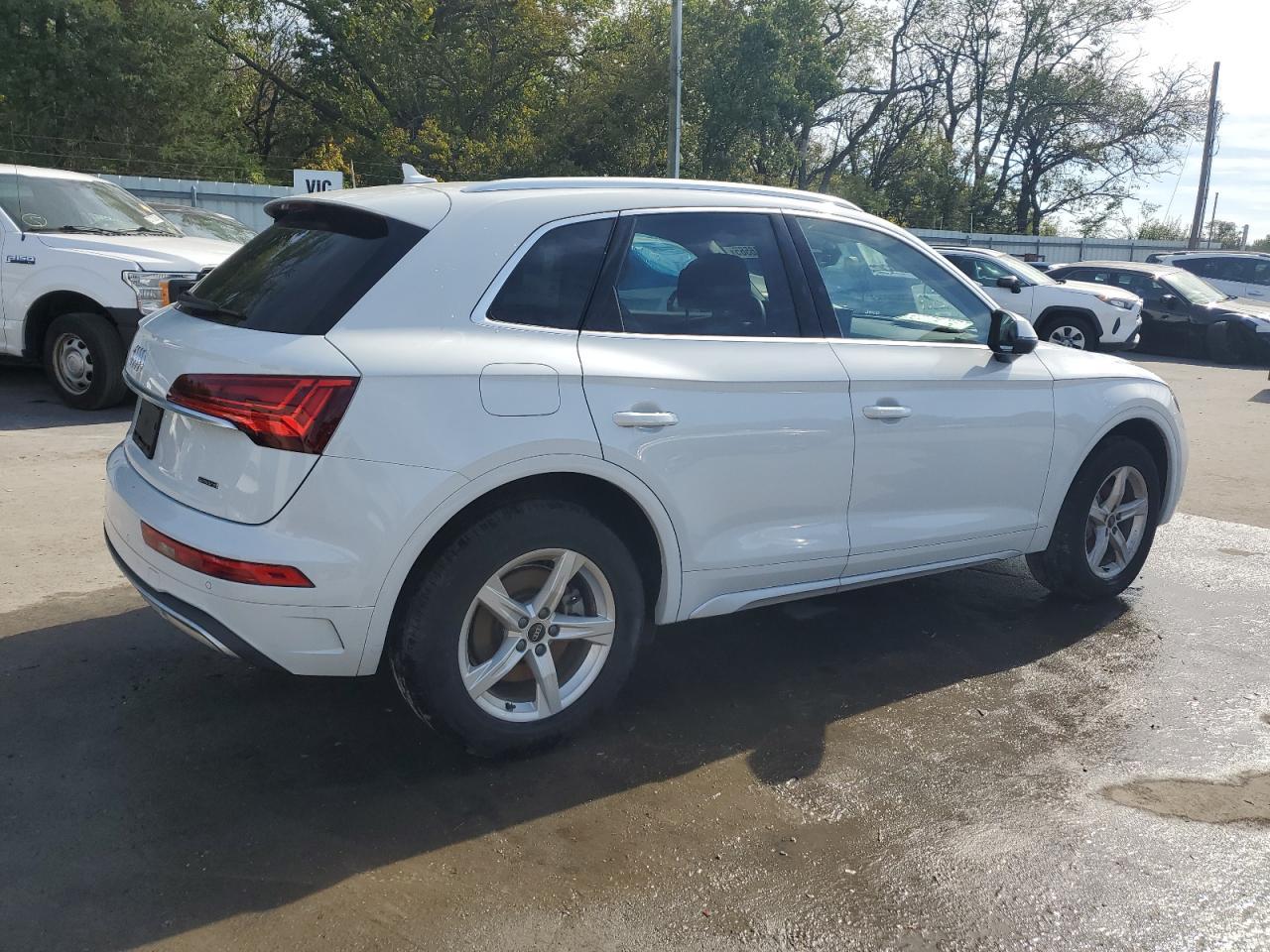 2023 Audi Q5 Premium 40 - Фото 3