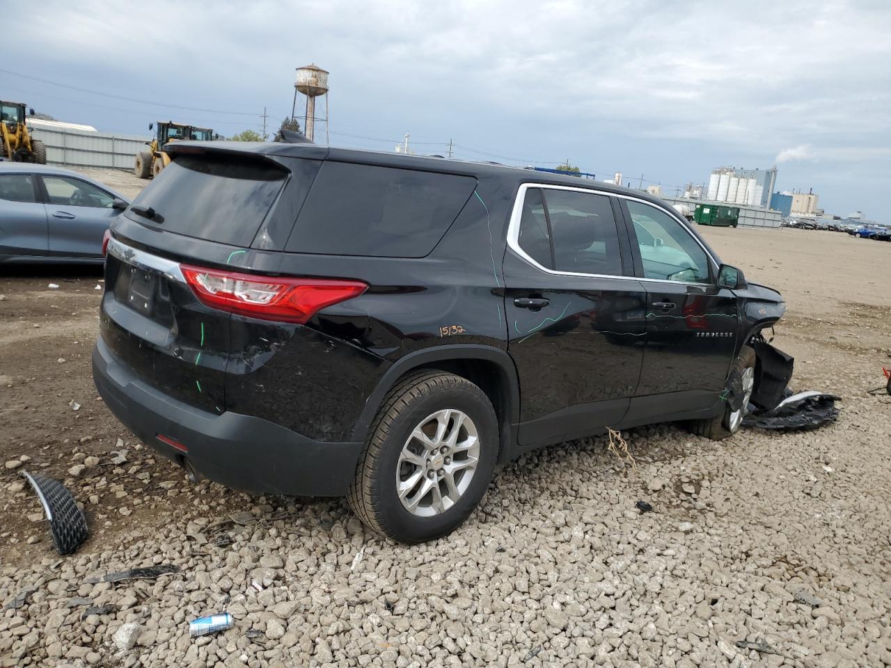 2021 Chevrolet Traverse Ls - Image 3