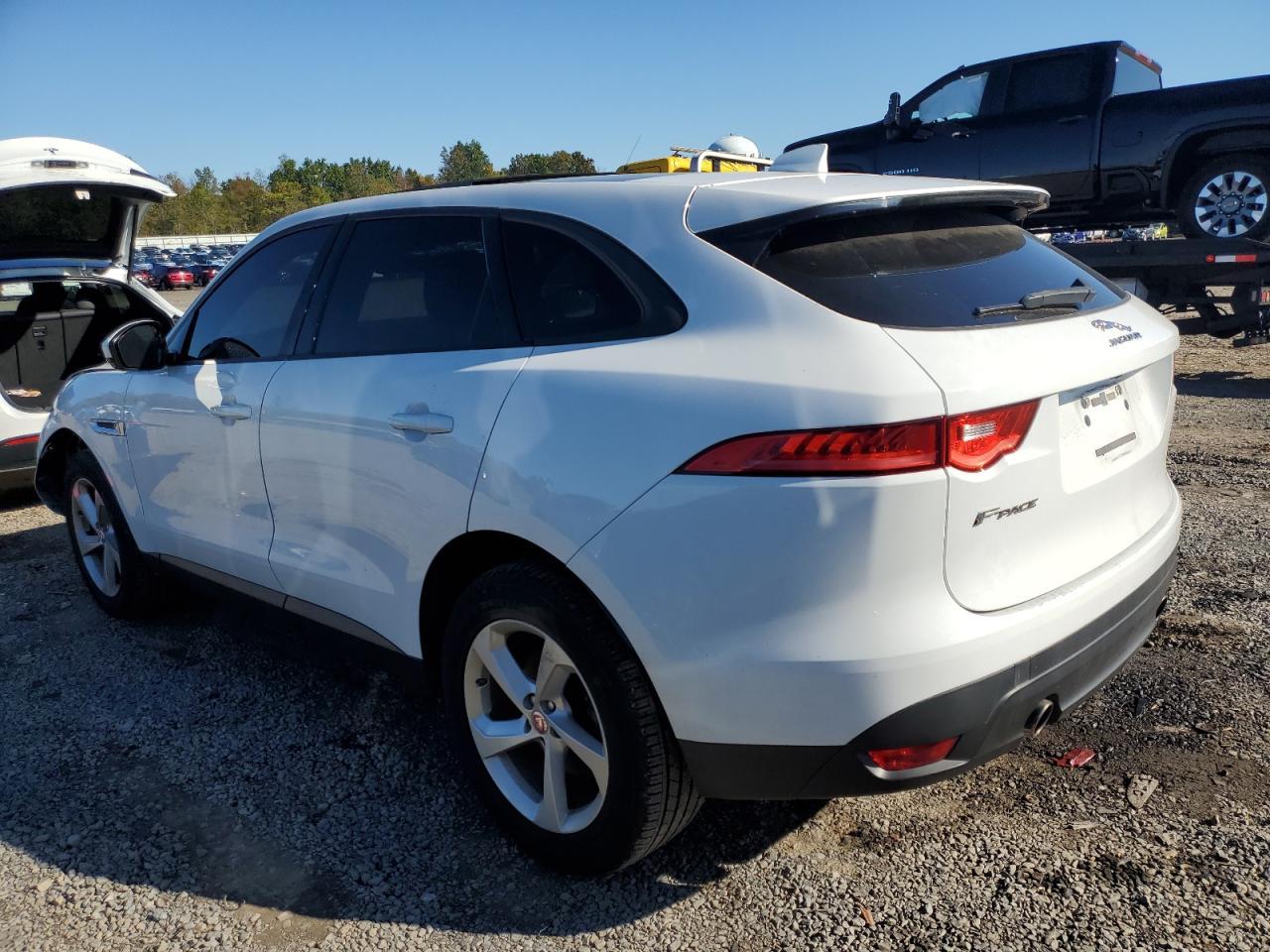 2018 Jaguar F-Pace Premium - Image 2