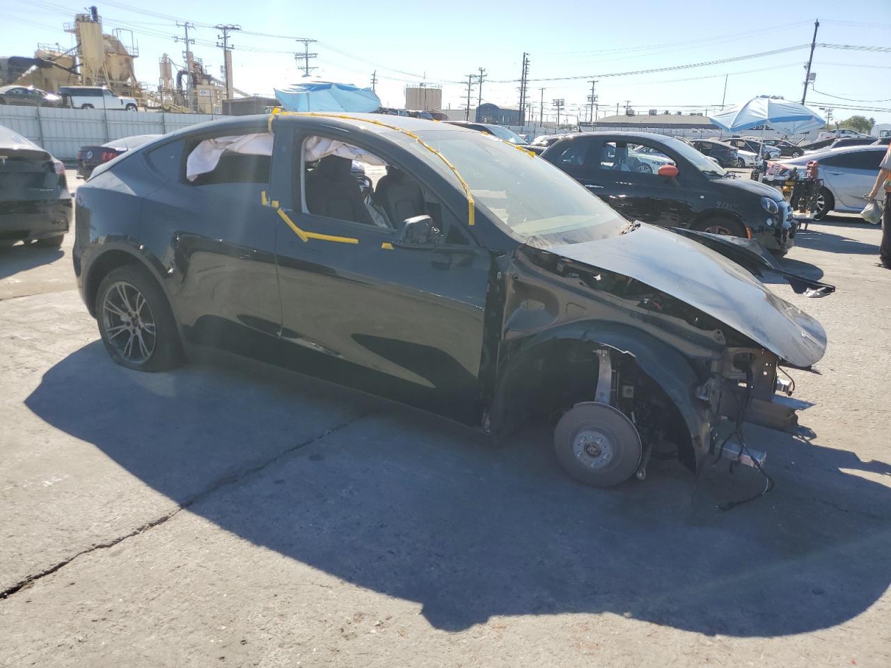 2024 Tesla Y - Фото 4