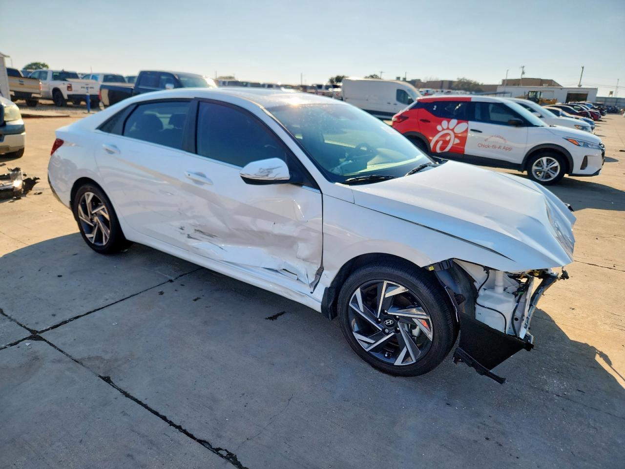 2025 Hyundai Elantra Sel - Фото 4