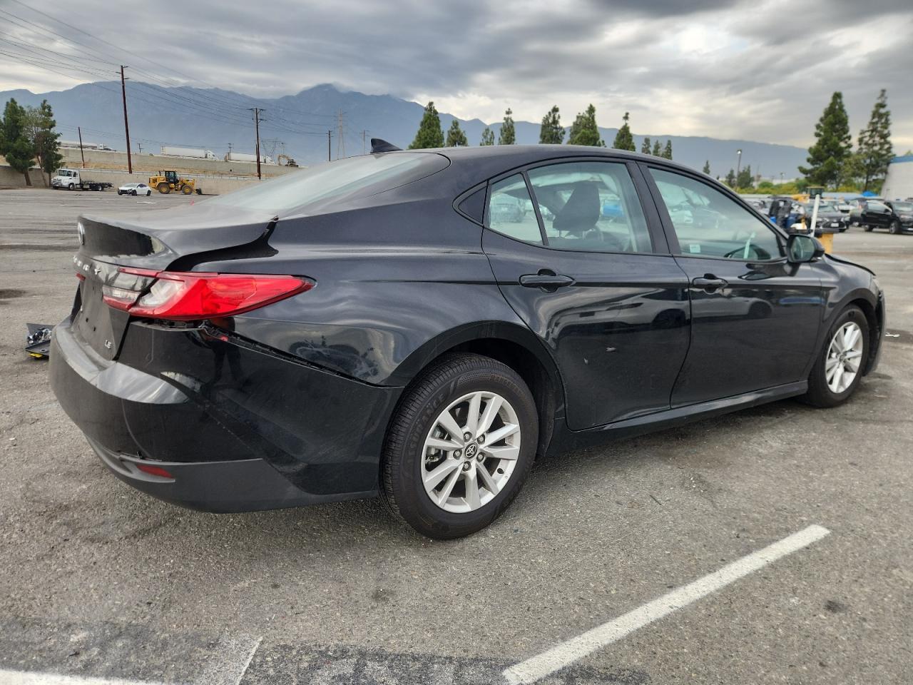 2025 Toyota Camry Le - Image 3