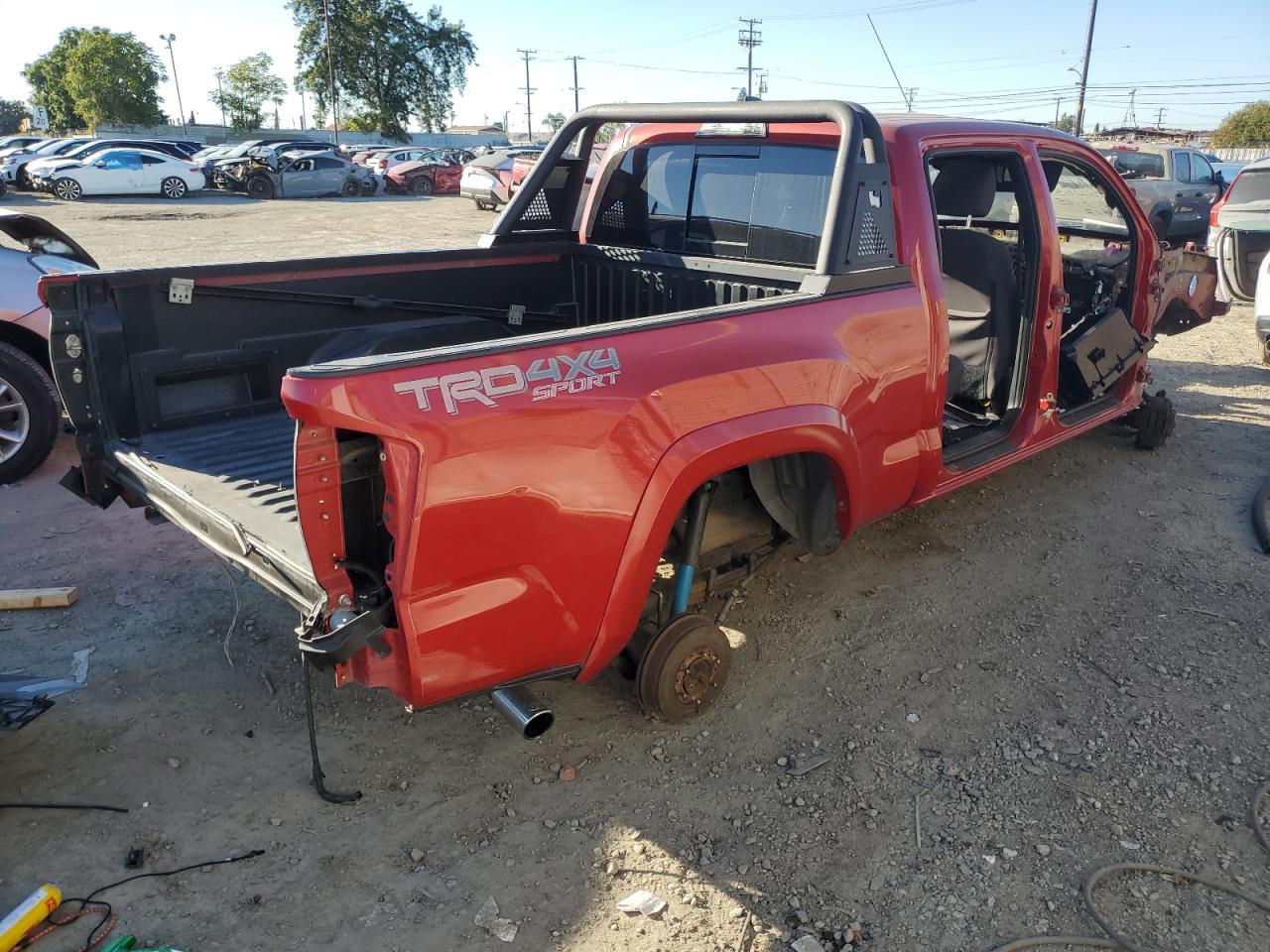 2018 Toyota Tacoma Double Cab - Фото 3